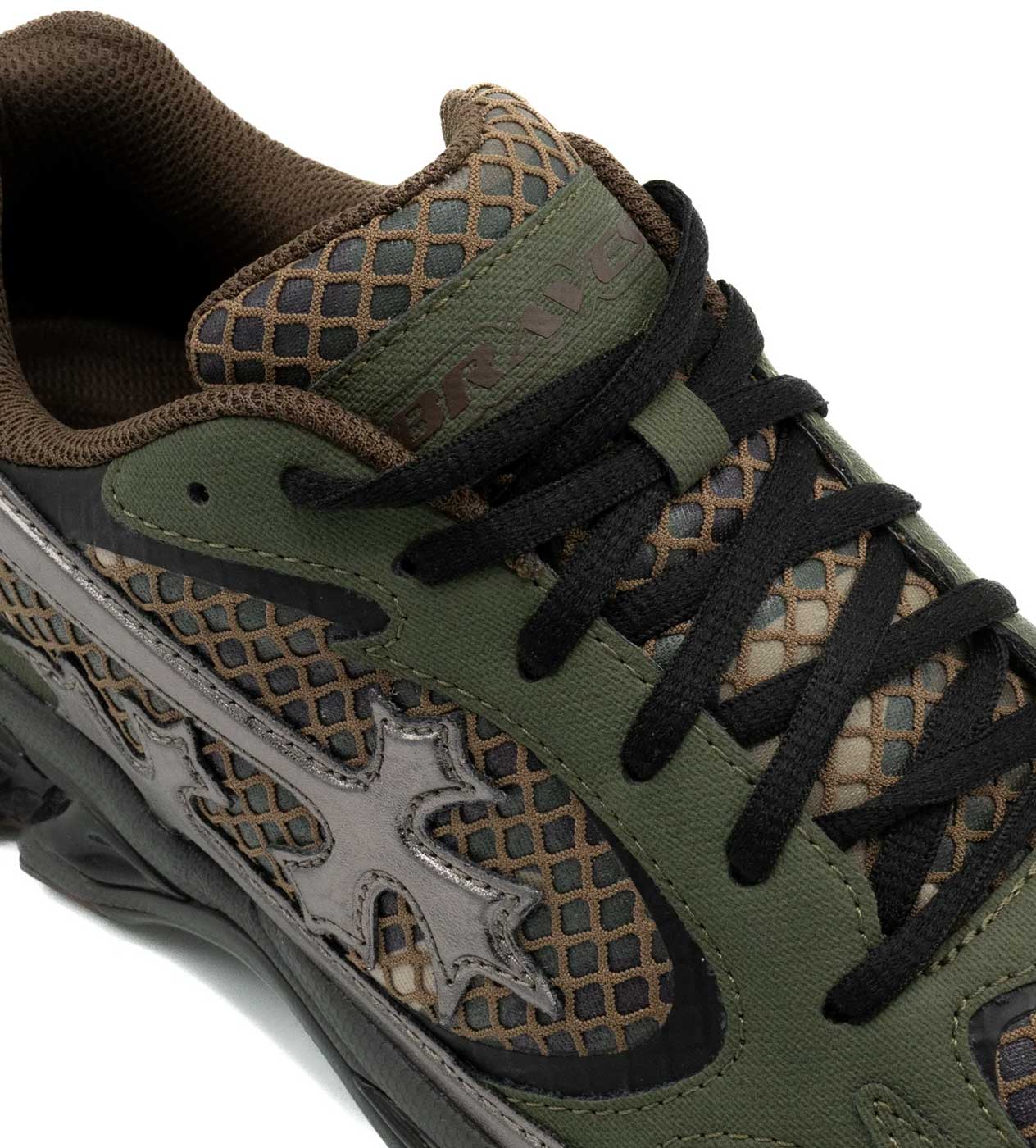 Bravest Studios Kross Kountry Runner Camo