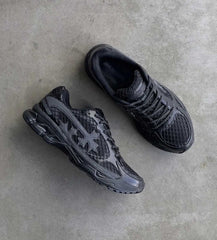 Bravest Studios Kross Kountry Runner Triple Black