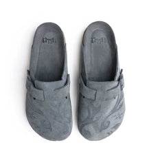 Vale Forever Wolf Clogs Grey