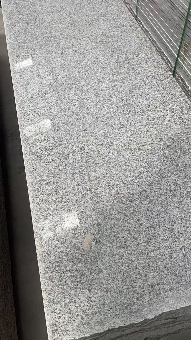 甘肃石材厂生产加工芝麻白 芝麻灰 芝麻黑 黄金麻 樱花红 康宝红  挡车石球13919123140